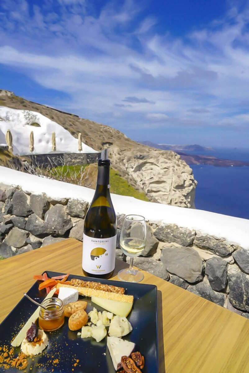 Abbinamenti di cucina greca e vini di Santorini